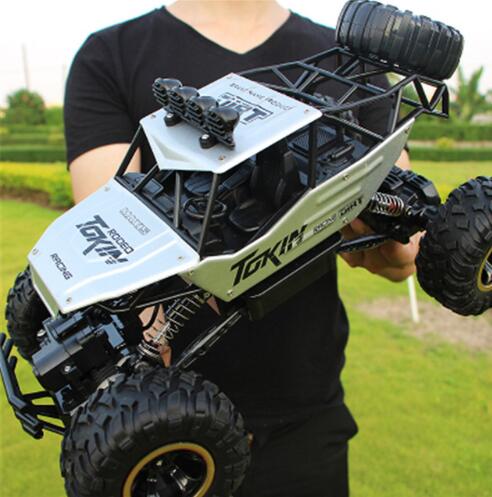 PERA FASHION 4WD Remote Control RC Car